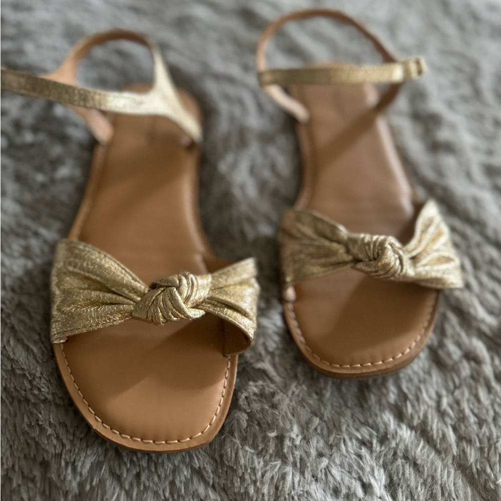 Girls size 5 Cat and Jack gold sandals, excellent condition